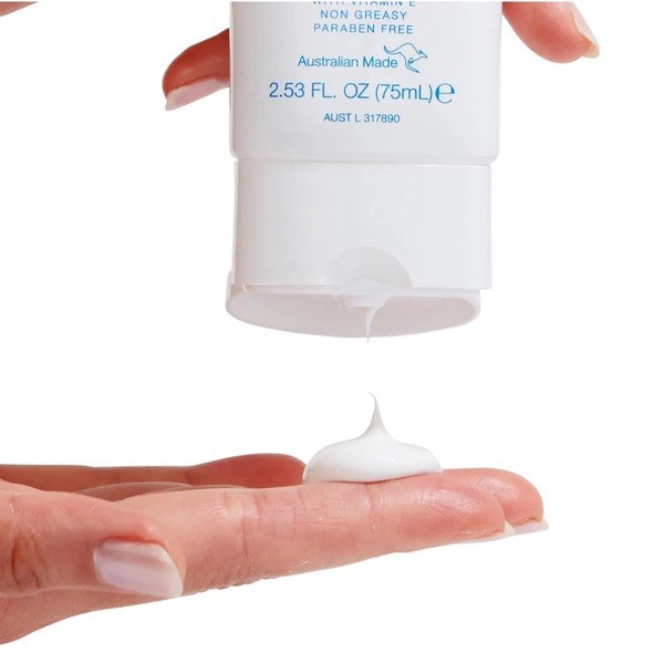 Bondi Sands Bondi Sands Fragrance Free Daily Sunscreen Face Lotion SPF 50 - Back View - for Sale in Kenya